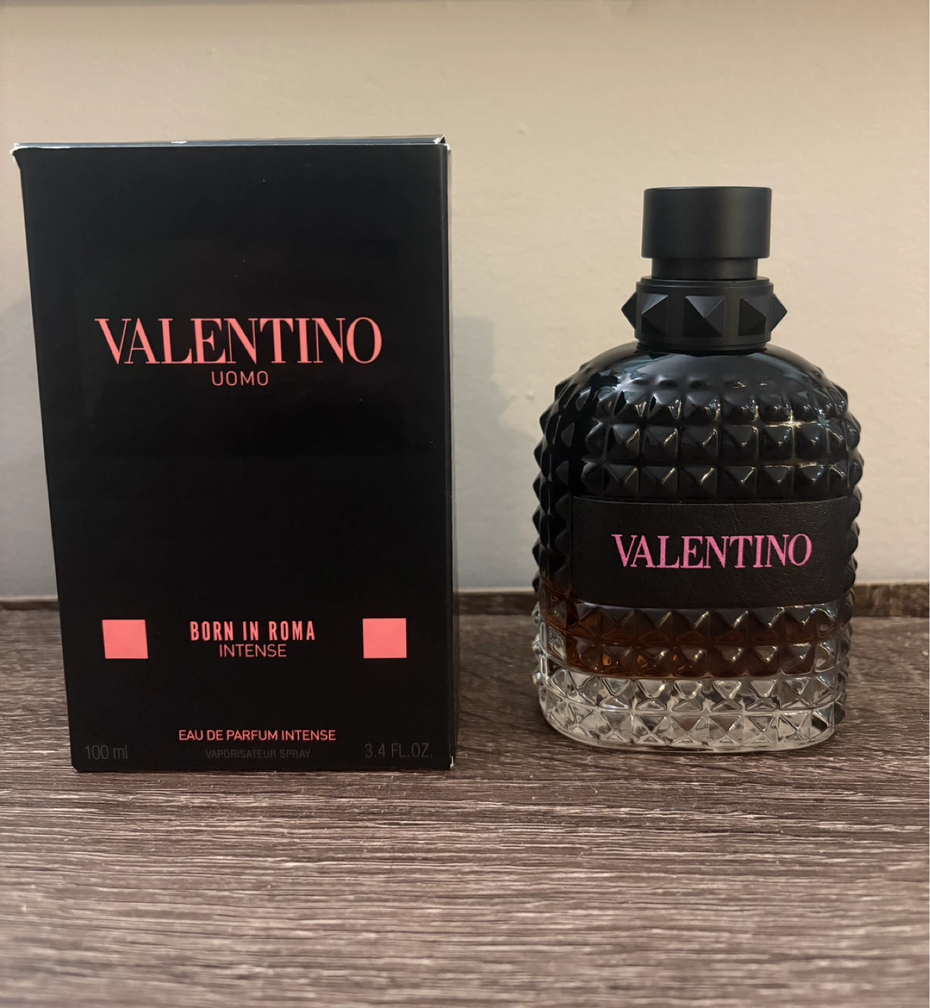 Valentino Born In Roma Intense Eau De Parfum – 100mL (Brand New) - photo 2