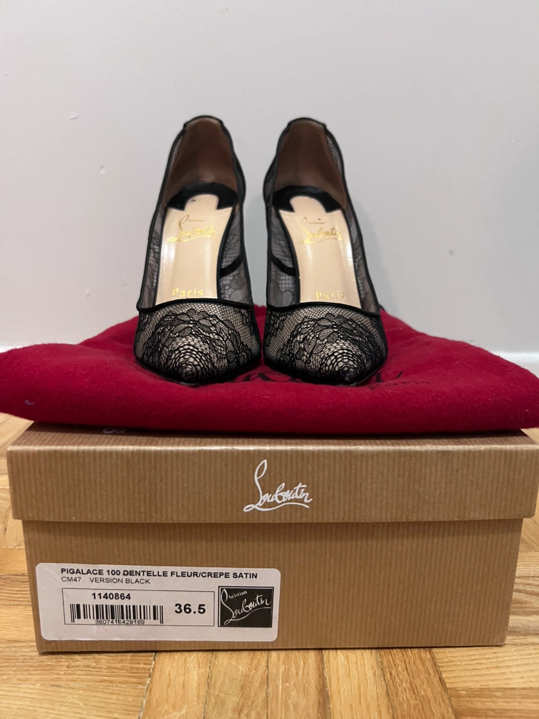 Christian Louboutin Pigalace 100 Dentelle Fleur 36.5