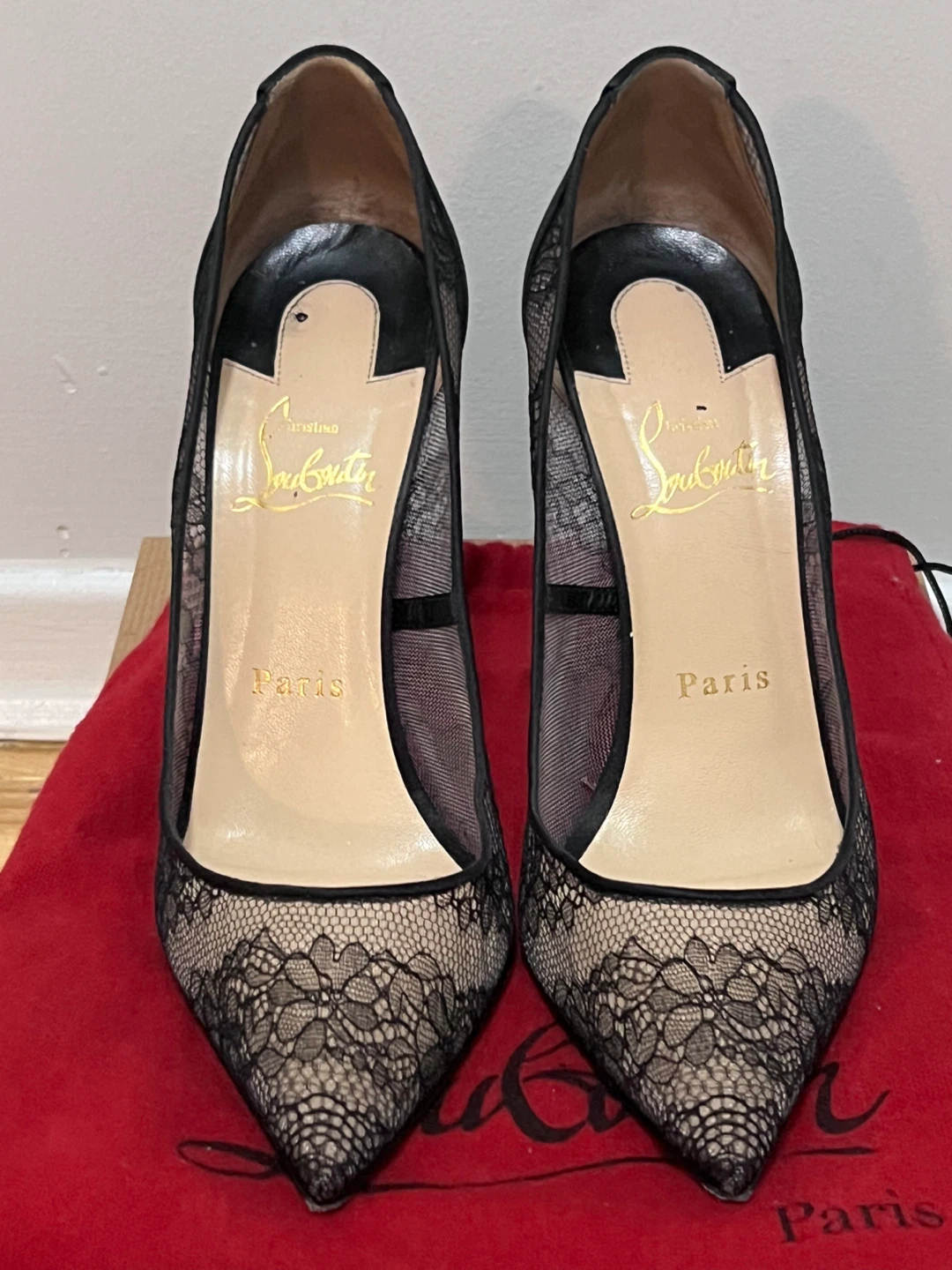 Christian Louboutin Pigalace 100 Dentelle Fleur 36.5 - photo 2