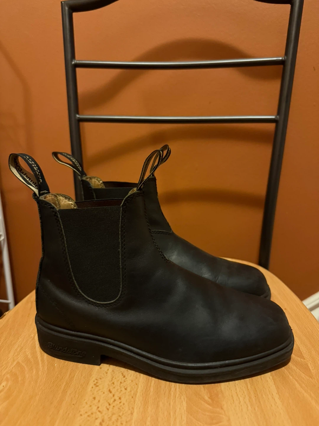 Blundstone Black Leather Chelsea Boots - Size 5