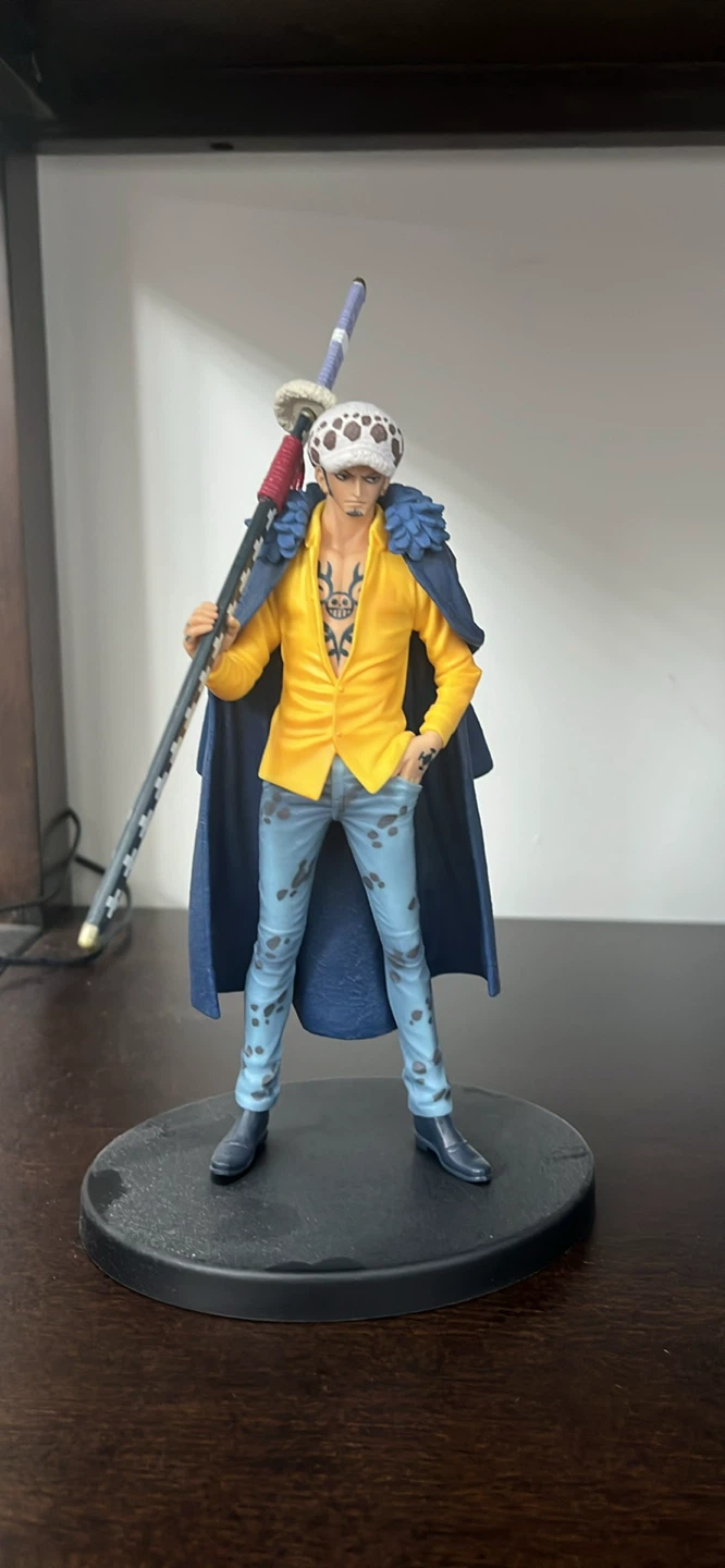 trafalgar law figure