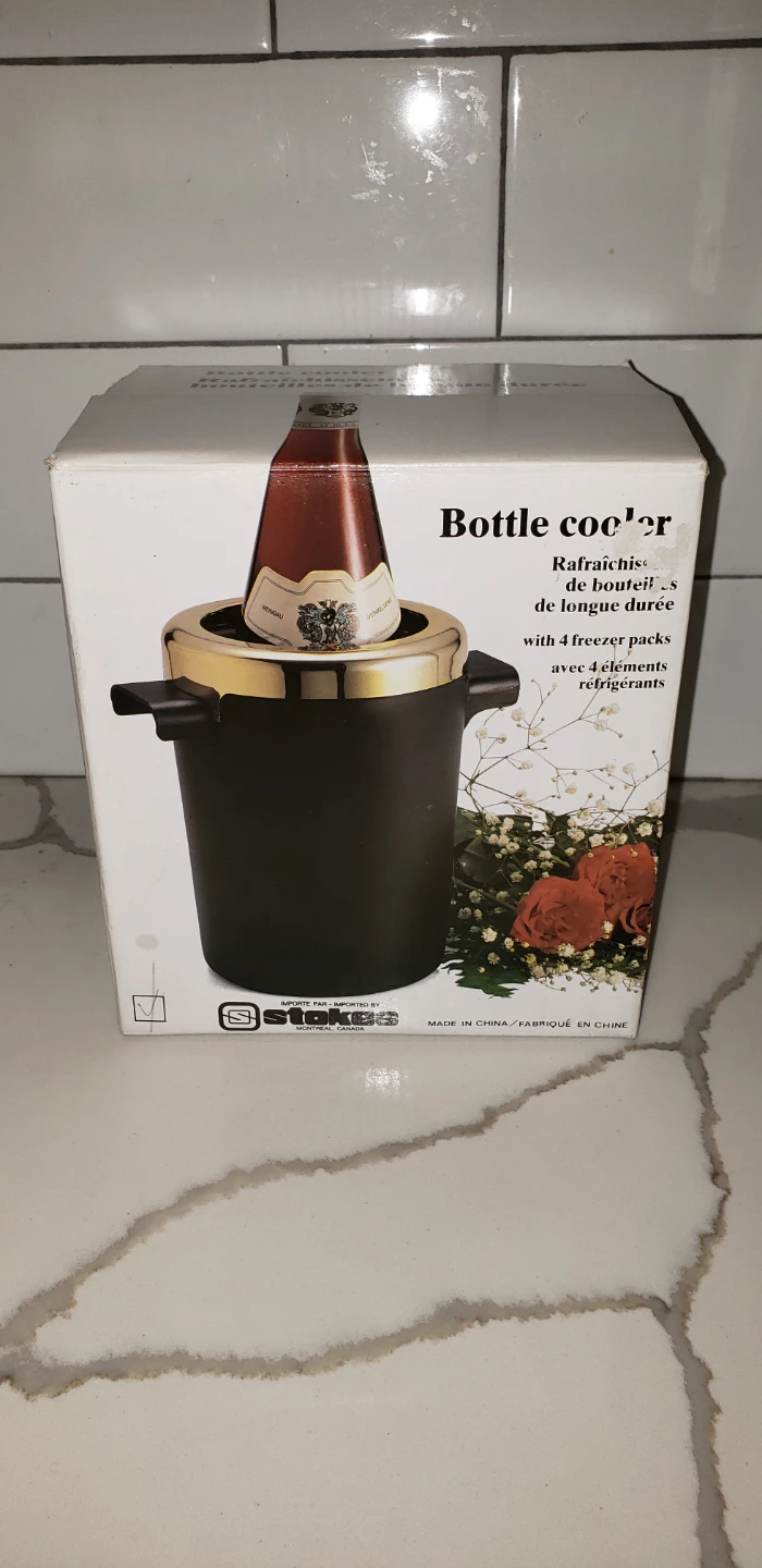 Stokes Bottle Cooler with 4 Freezer Packs - photo 2