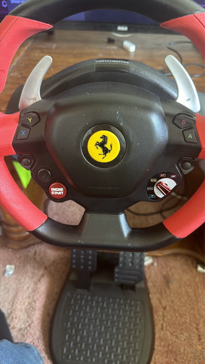 Thrustmaster Ferrari 458 Racing Wheel and Pedals