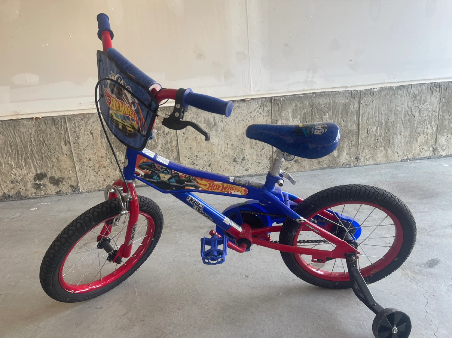 Hot Wheels Kids Bike