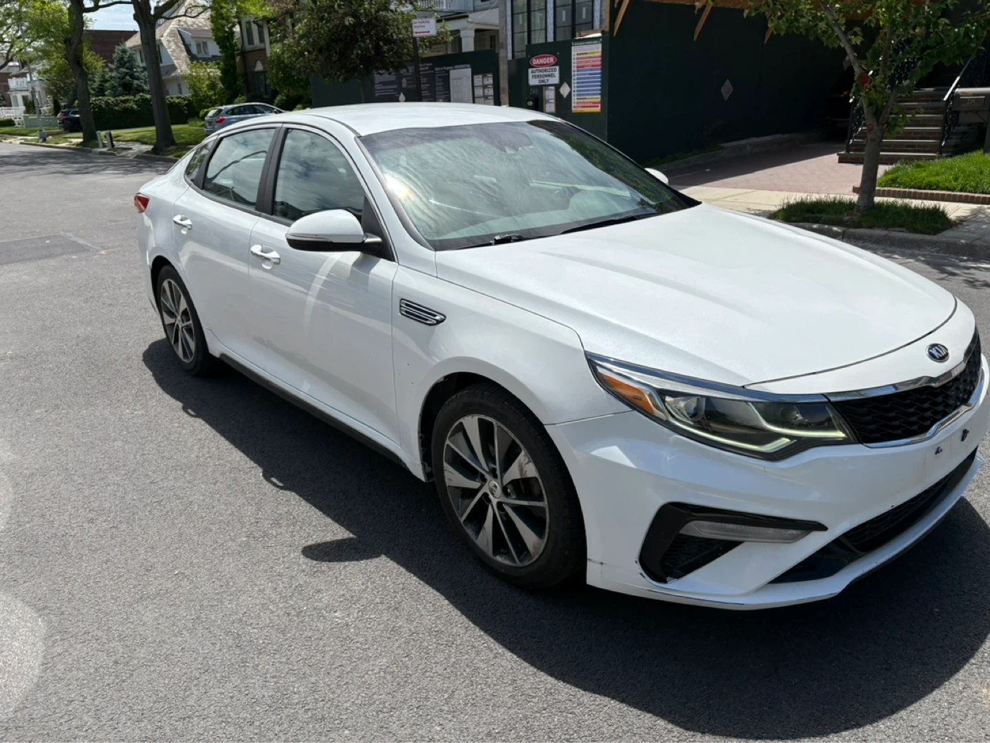 White Kia Optima Sedan