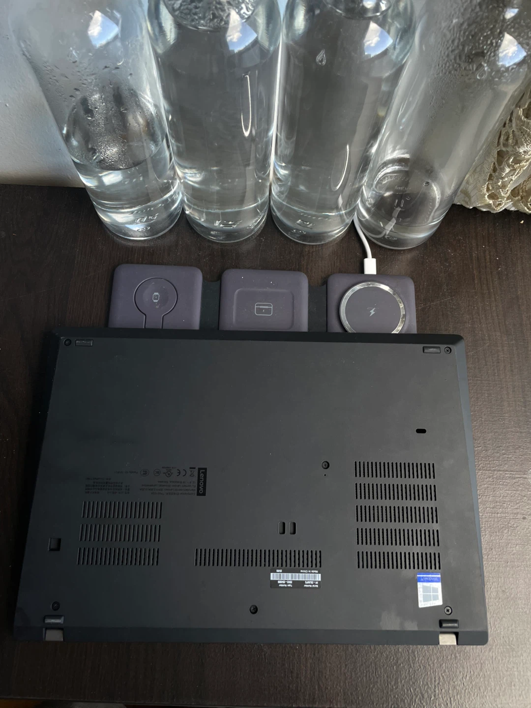 Lenovo ThinkPad T490 Laptop - Ubuntu - photo 3