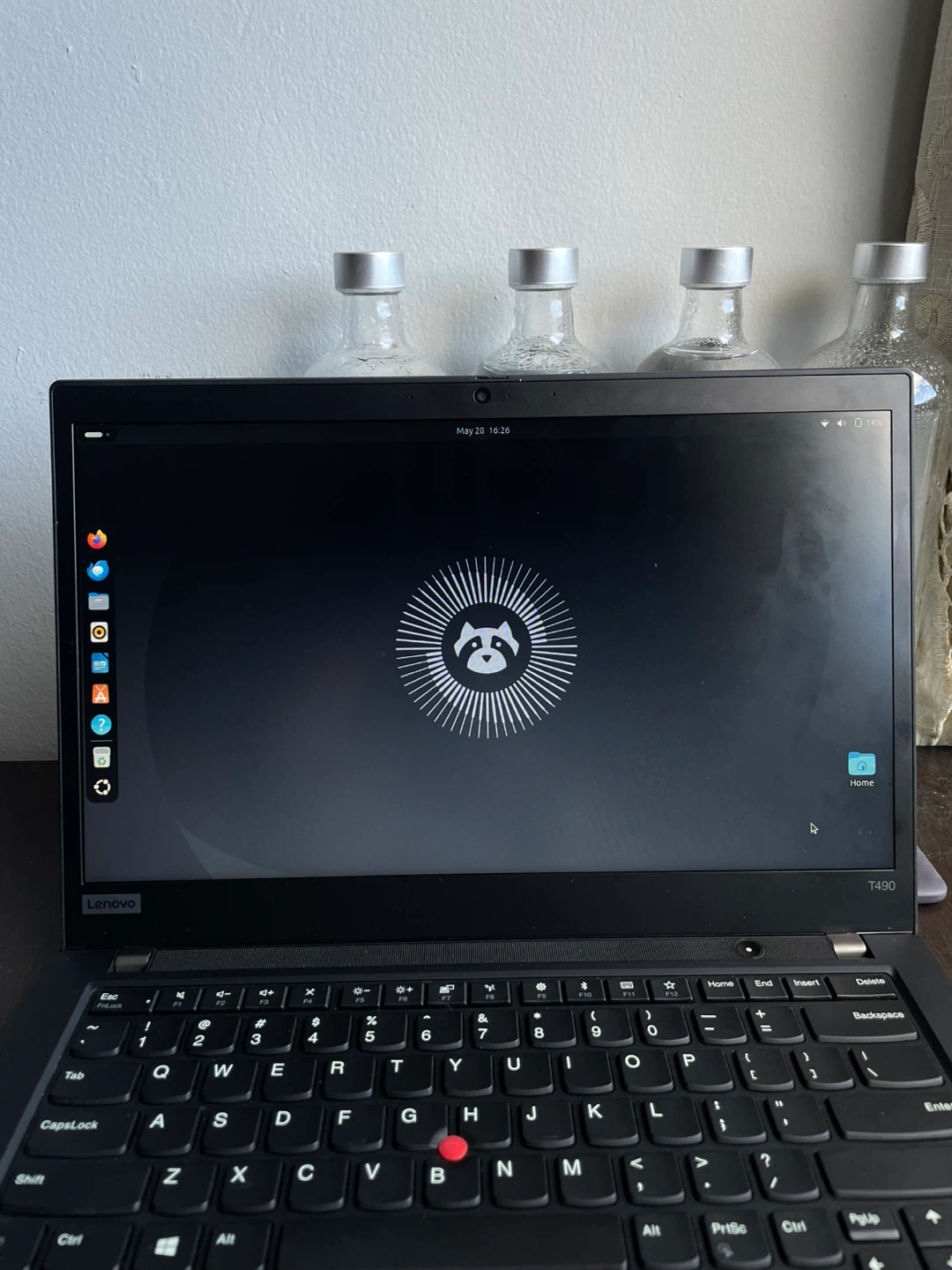 Lenovo ThinkPad T490 Laptop - Ubuntu
