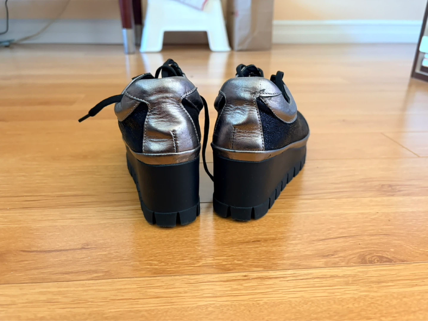 Leathered Black & Silver Platform Sneakers - photo 2