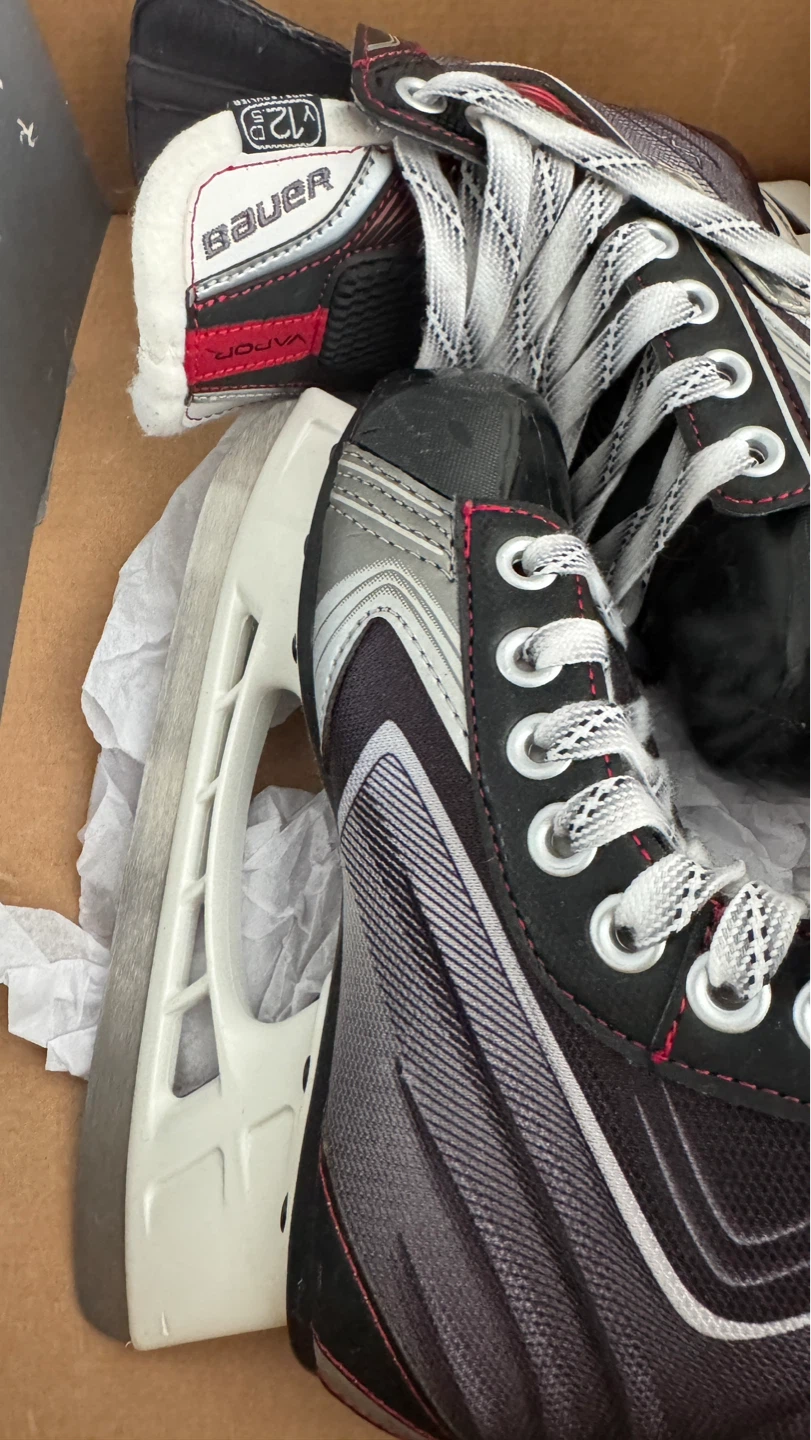 Bauer Hockey Skates Youth Size 12 - photo 2