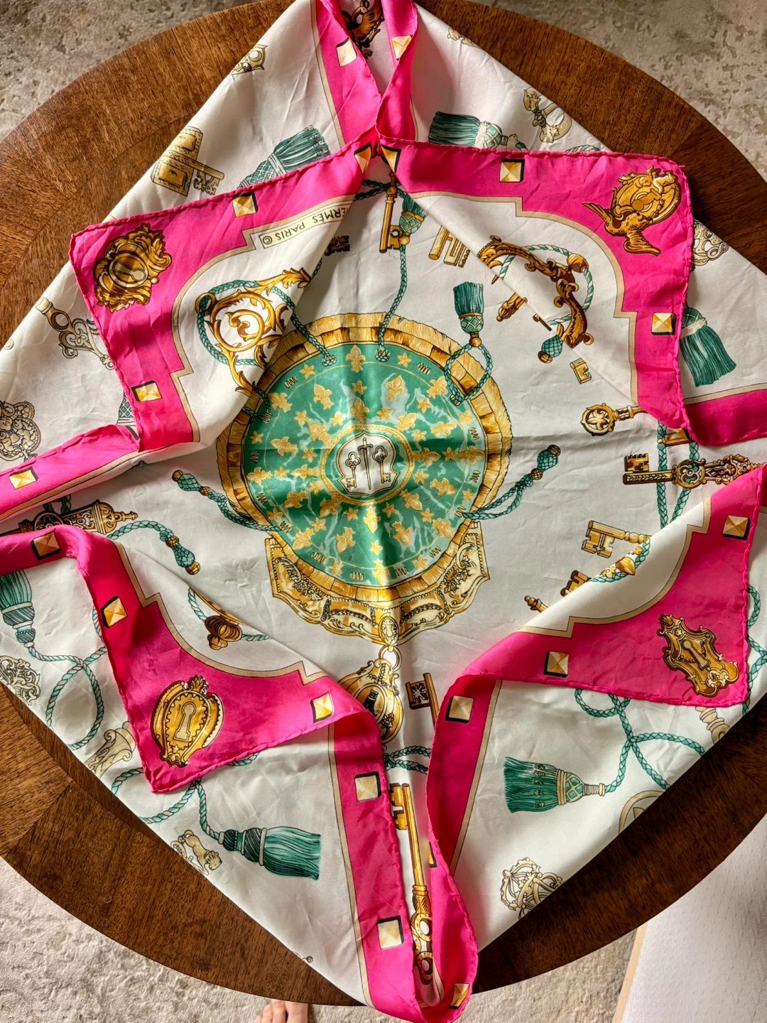 Hermès vintage Les Clés silk scarf - photo 2