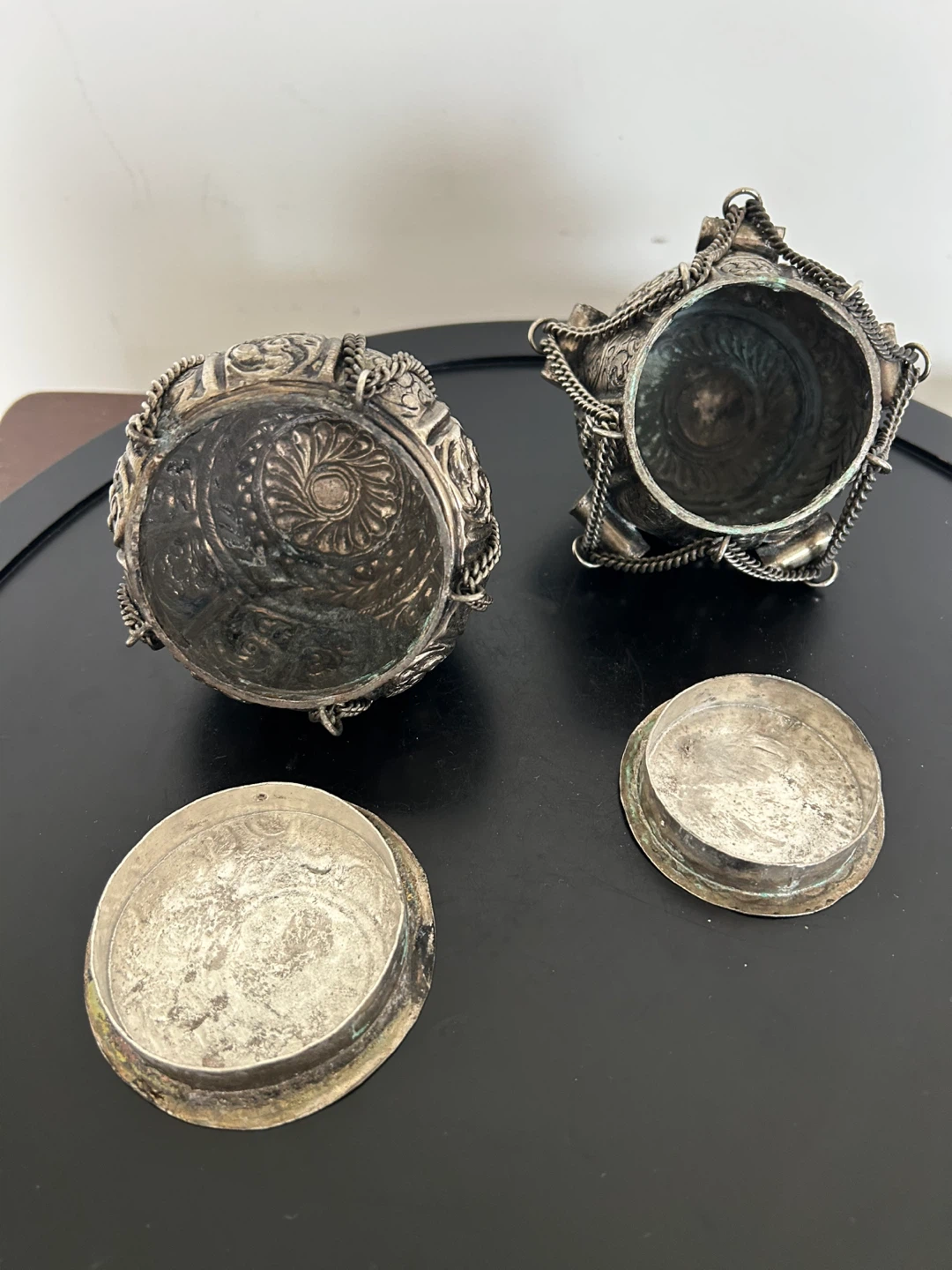 Pair of Vintage Southeast Asian Repoussé Silver-Tone Pots - photo 3