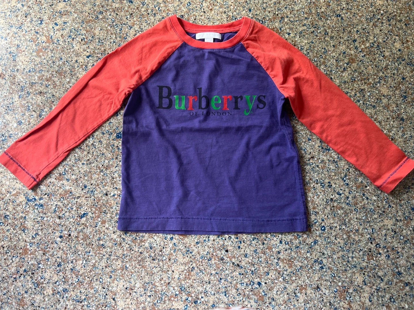 Original and authentic Burberrys of London Kids T shirt
