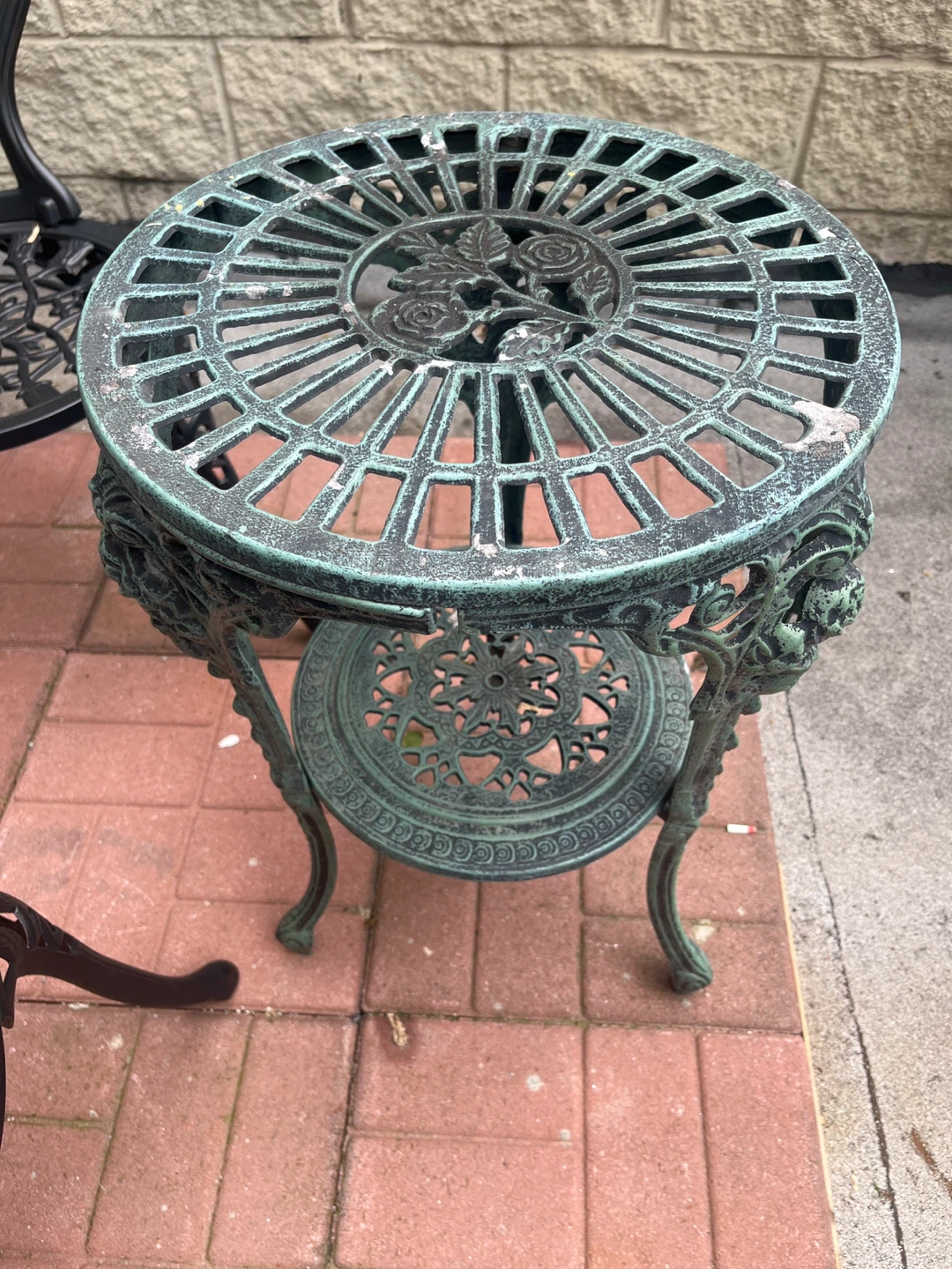 Ornate Cast Iron Bistro Set - 2 Chairs and Side Table - photo 3