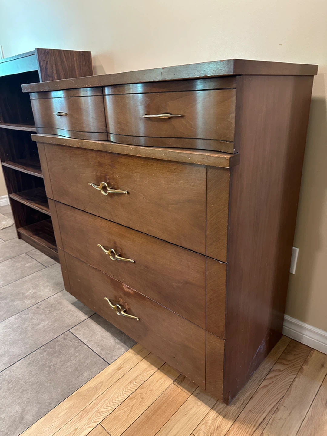 Vintage Pepplers MCM Walnut Tall Dresser (CAN DELIVER) - photo 4