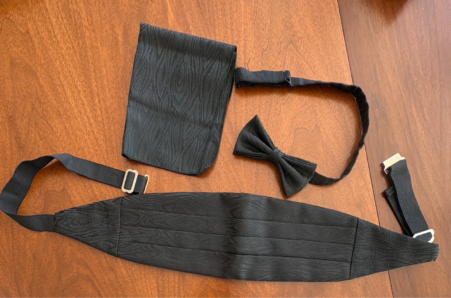 Black Silk Cummerbund & Bow Tie & Pocket Square - photo 2