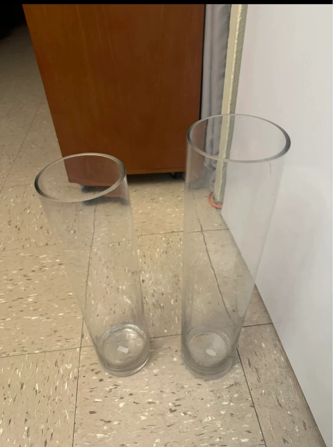 Set of 2 Clear Glass Cylinder Vases