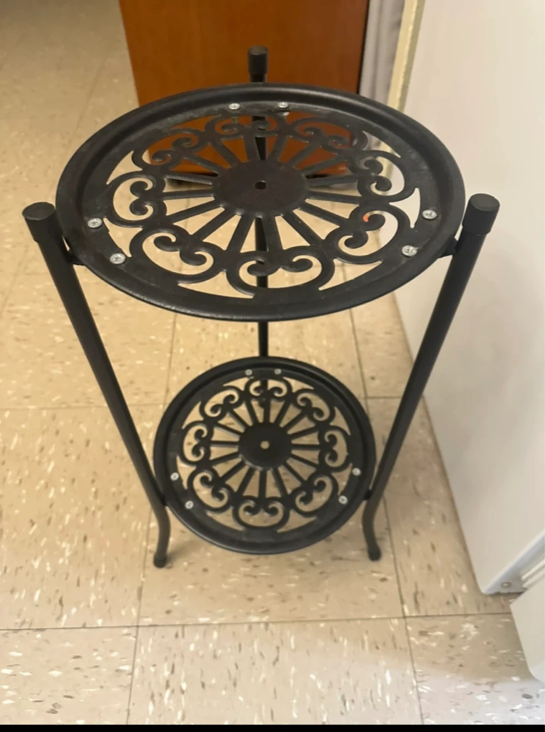 Black Metal 2-Tier Plant Stand