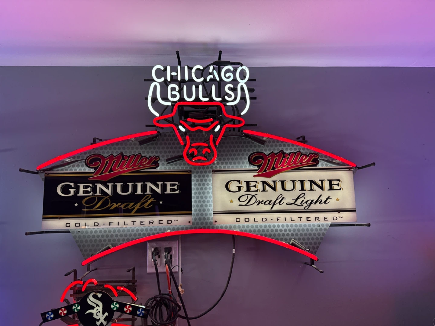 $1200 Neon signs Cubs, Bulls,Sam Adams and Busch. - photo 3