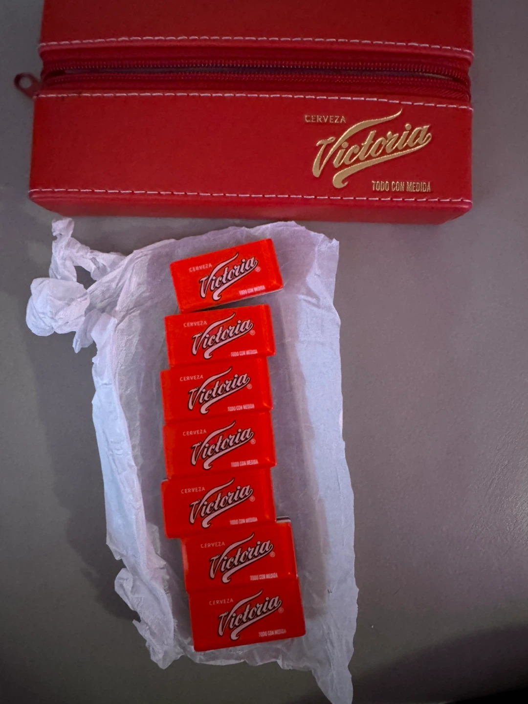 Victoria Cerveza Dominoes Set with Case - photo 2