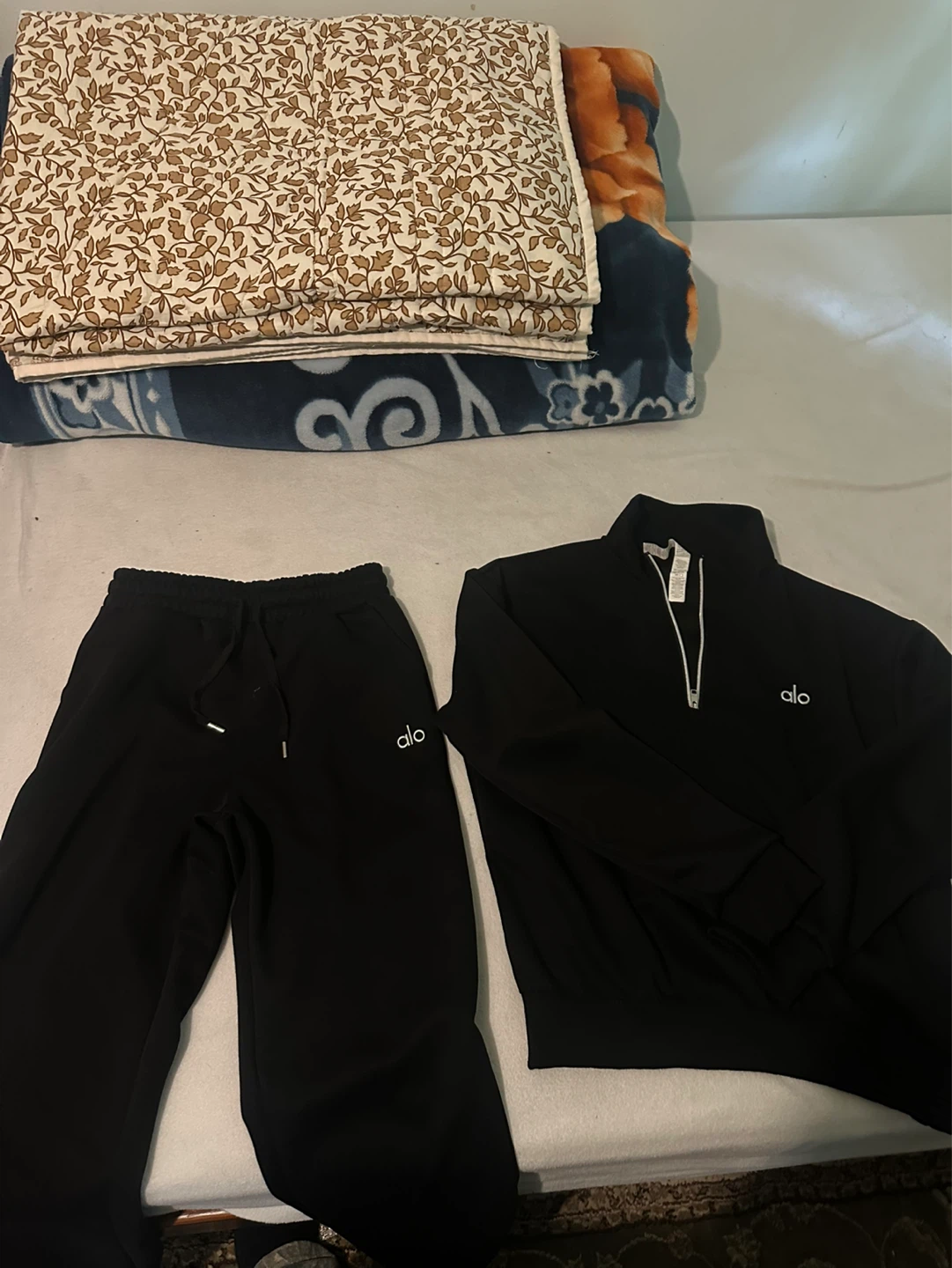 Alo quarter zip set size M