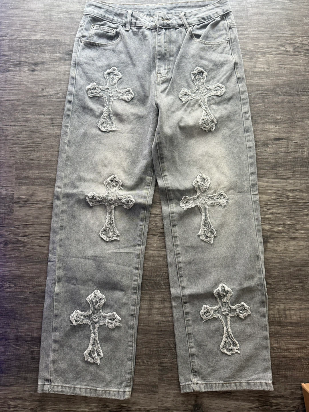 Distressed Denim Jeans - Unique designs - photo 2