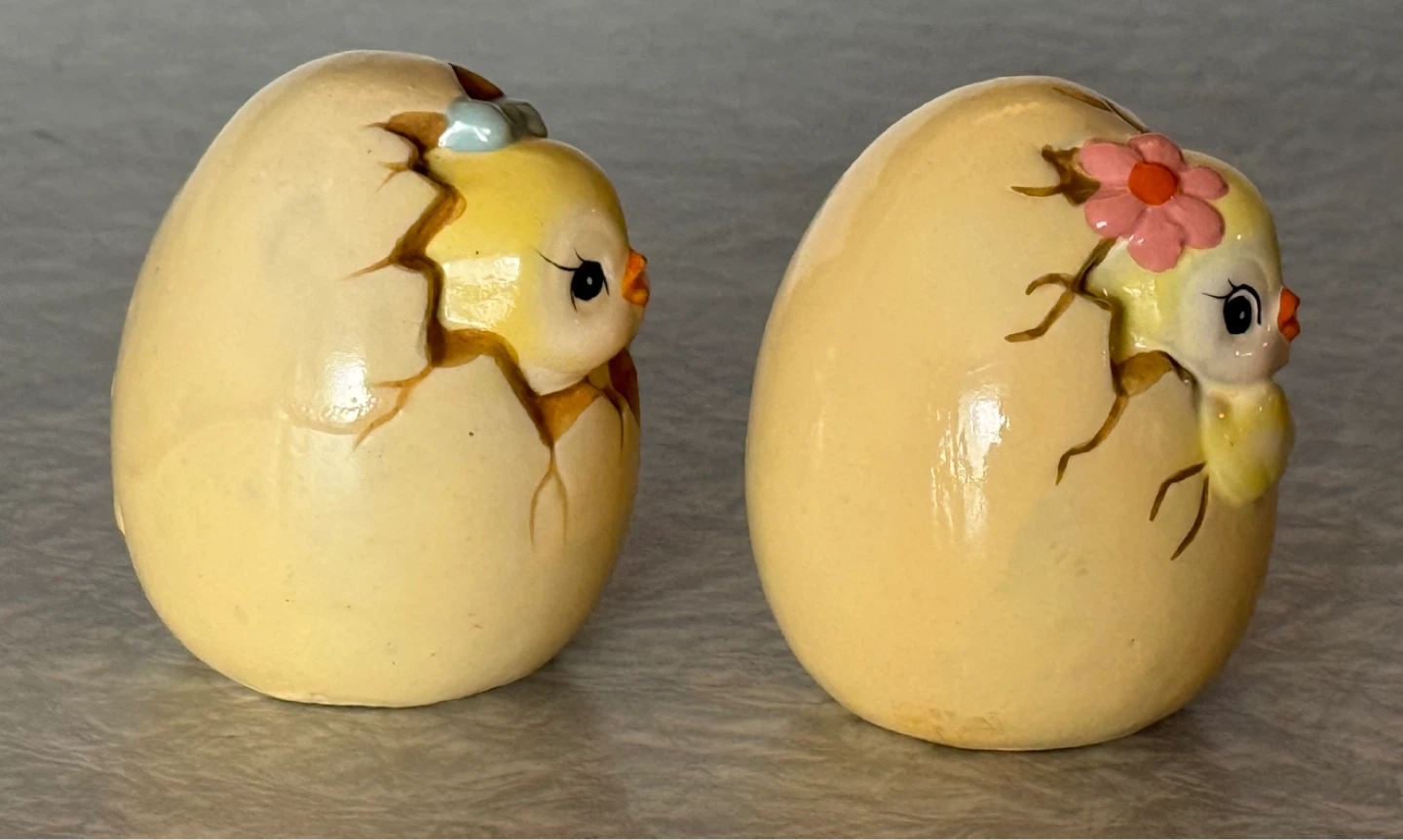 Vintage cute chick Salt and Pepper - photo 4