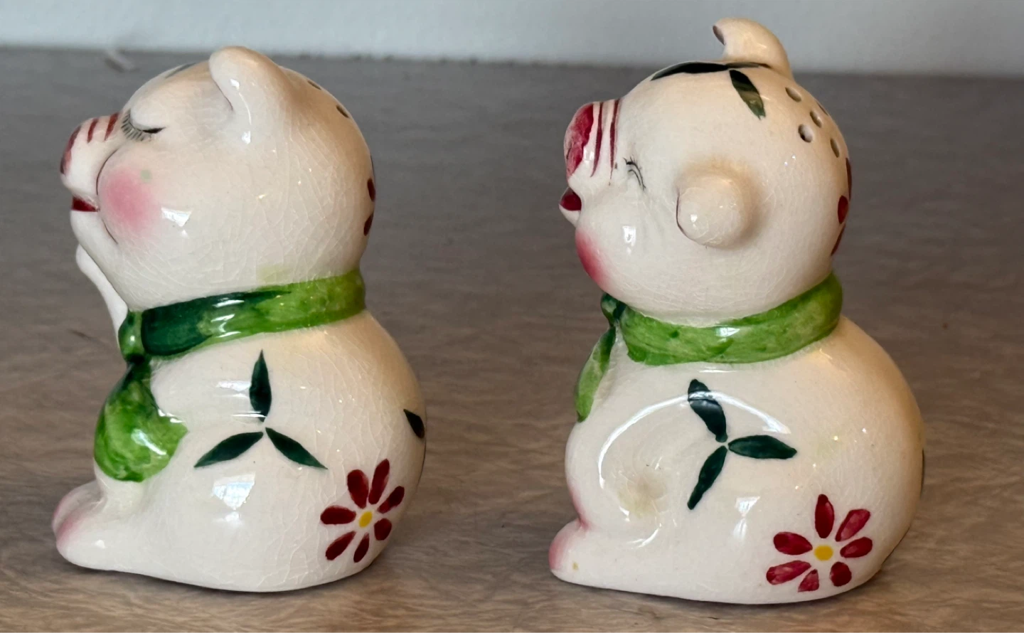 Vintage Pig Pair Salt and Pepper - photo 2