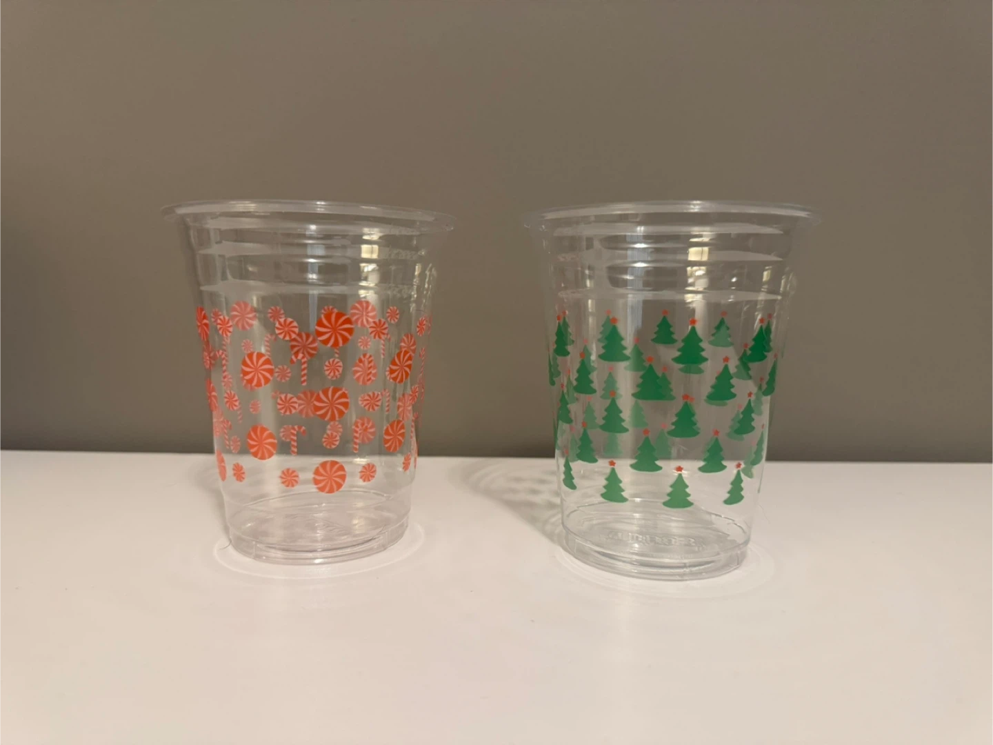Christmas Themed Disposable Cups - photo 2