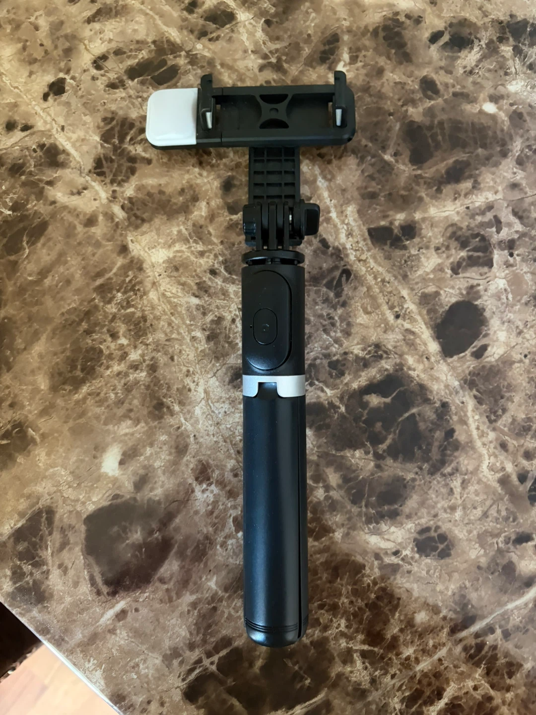 ARTOPFUL Selfie Stick Tripod