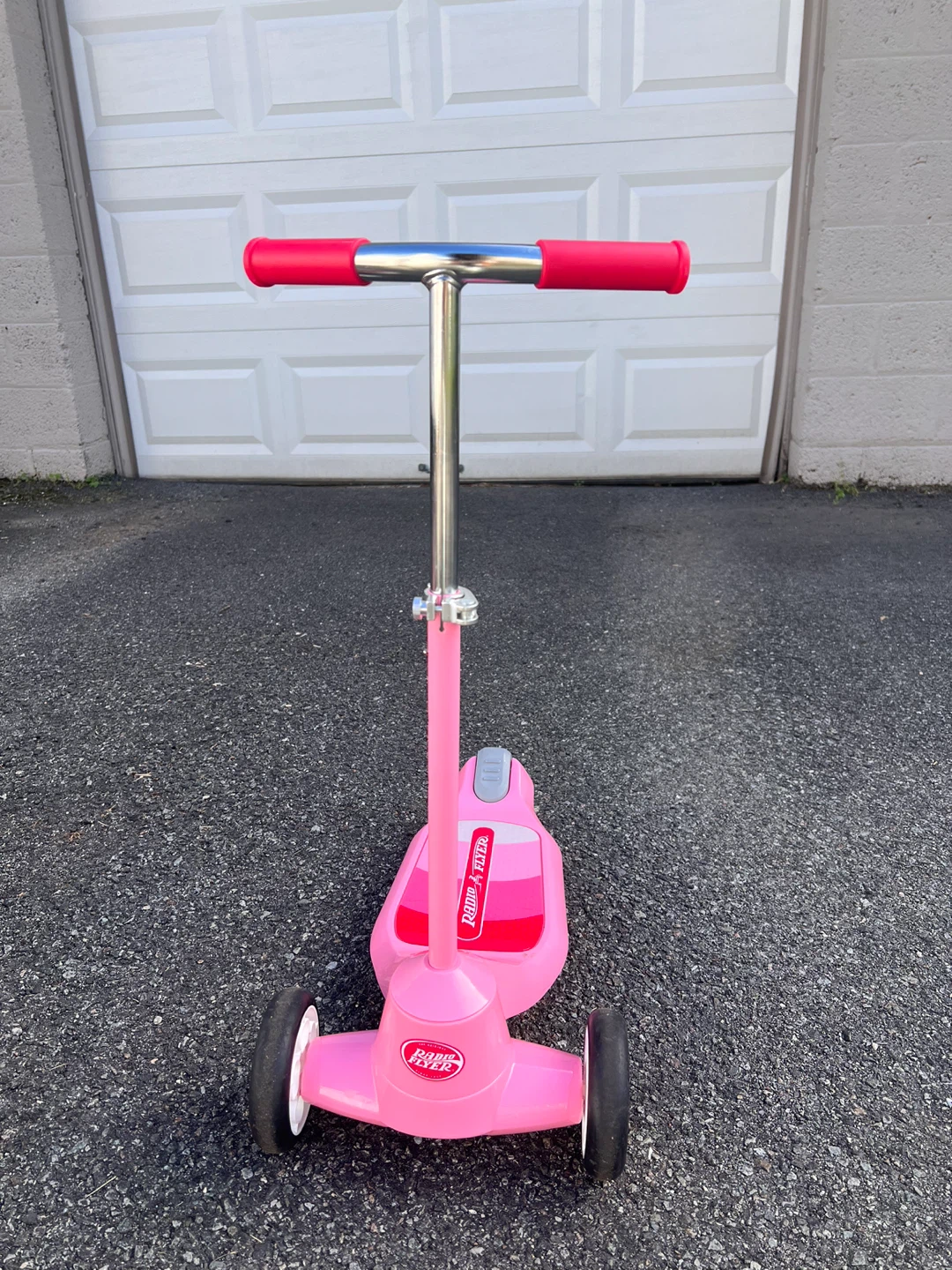 Radio Flyer Pink Scooter