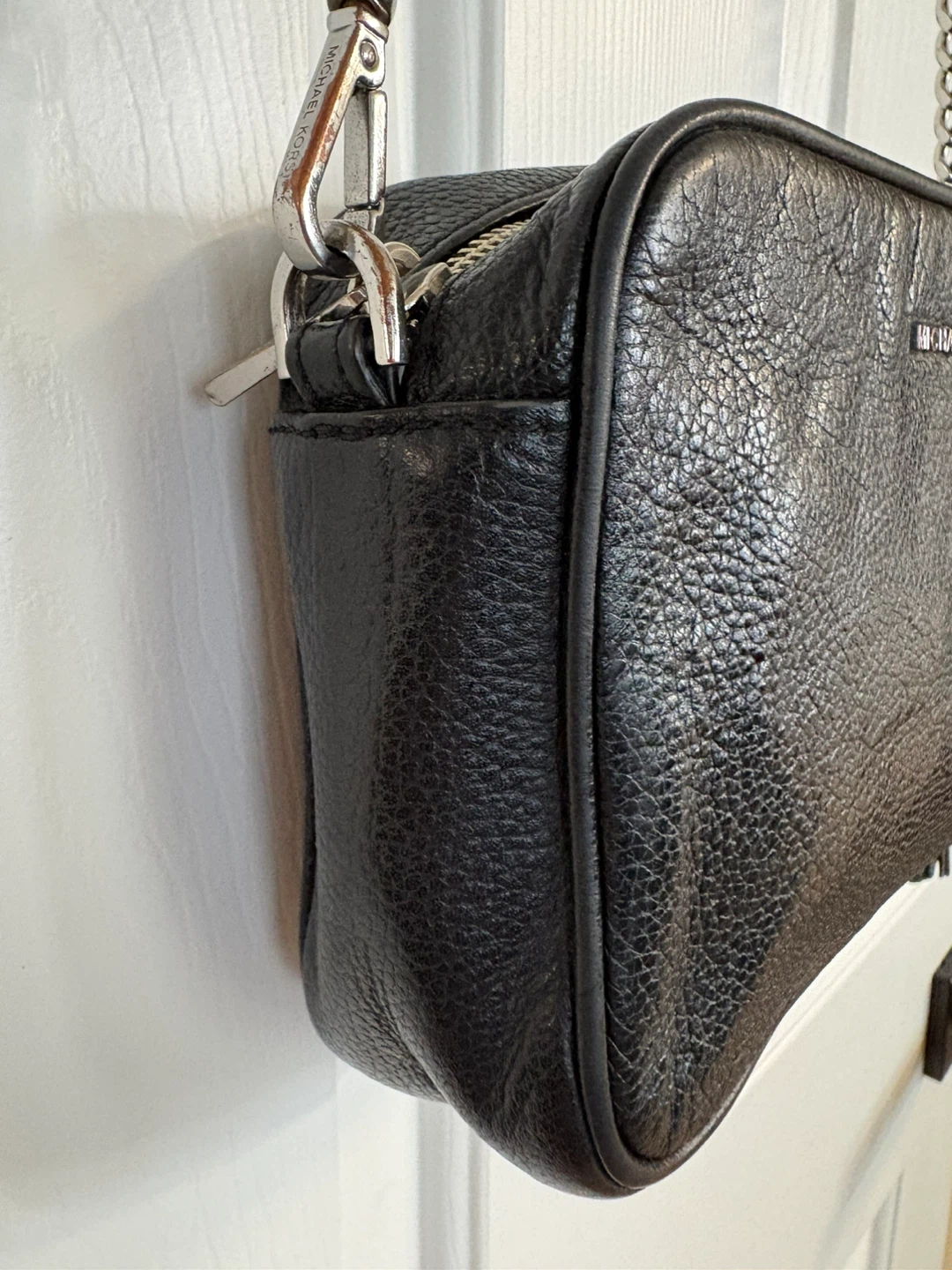 Michael Kors Black Leather Camera Bag - photo 4