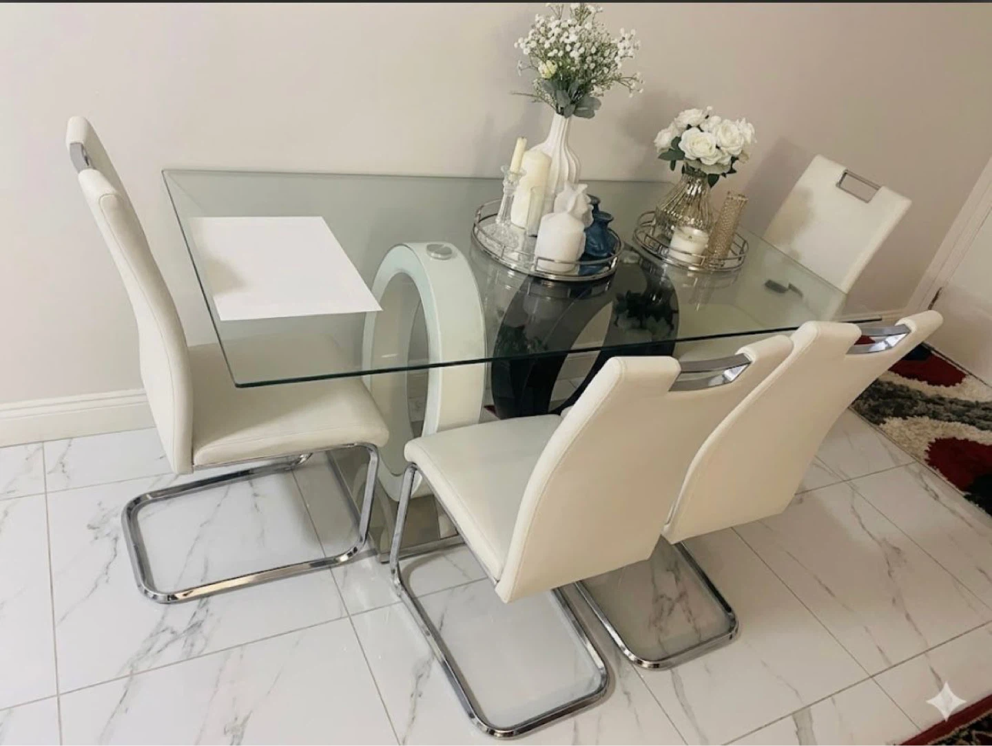 DINNING TABLE WITH 4 CHAIRS