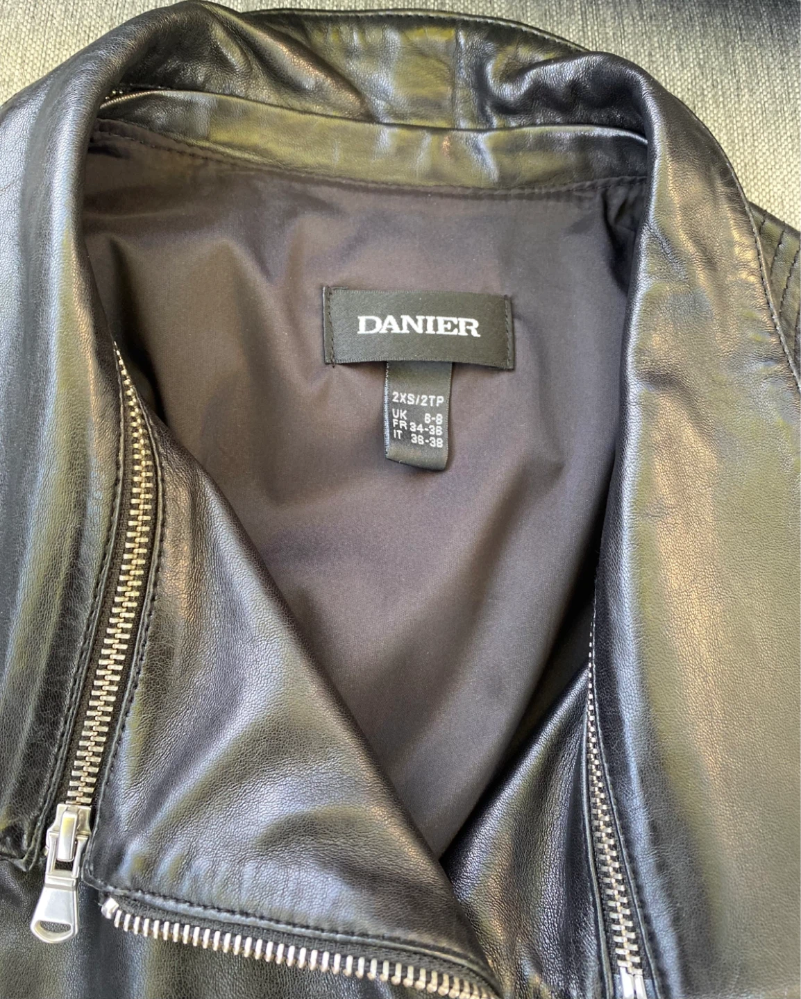 Danier Leather Moto Jacket, Size XS - photo 4