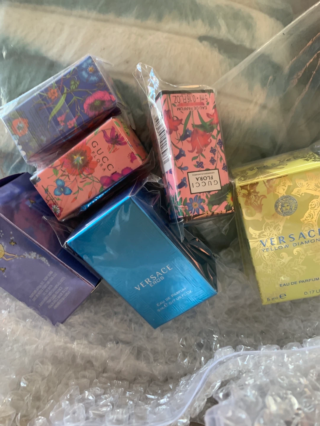 Assorted Designer Mini Perfume Collection - photo 2