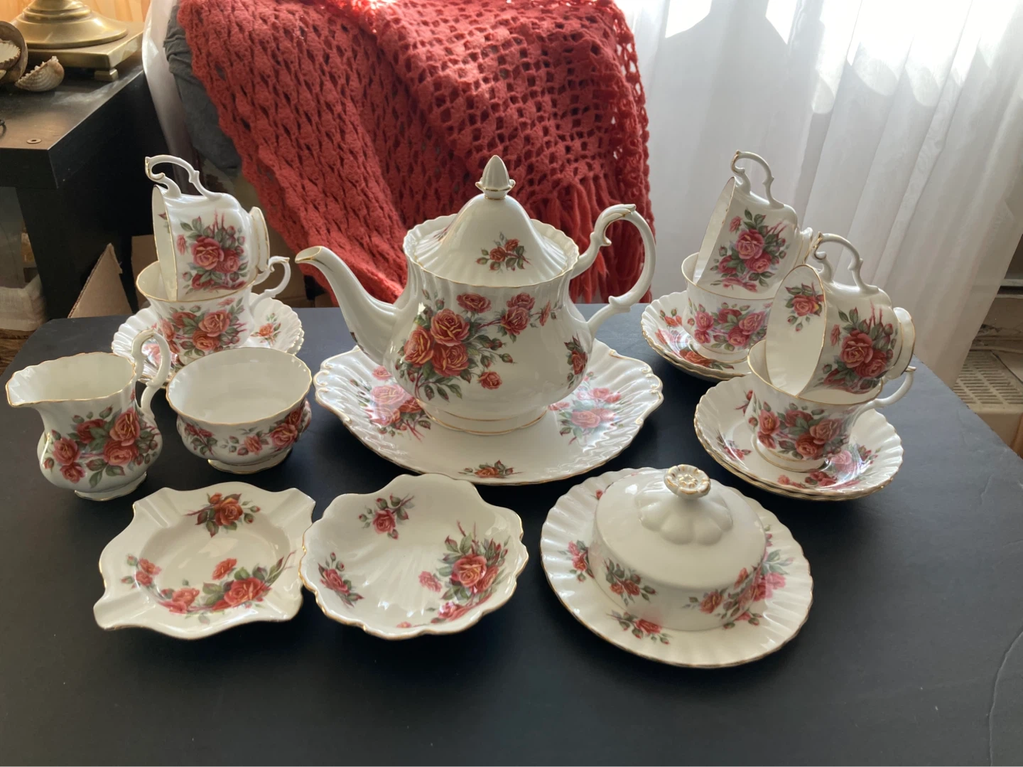 Royal Albert teaset for 6 Centennial rose