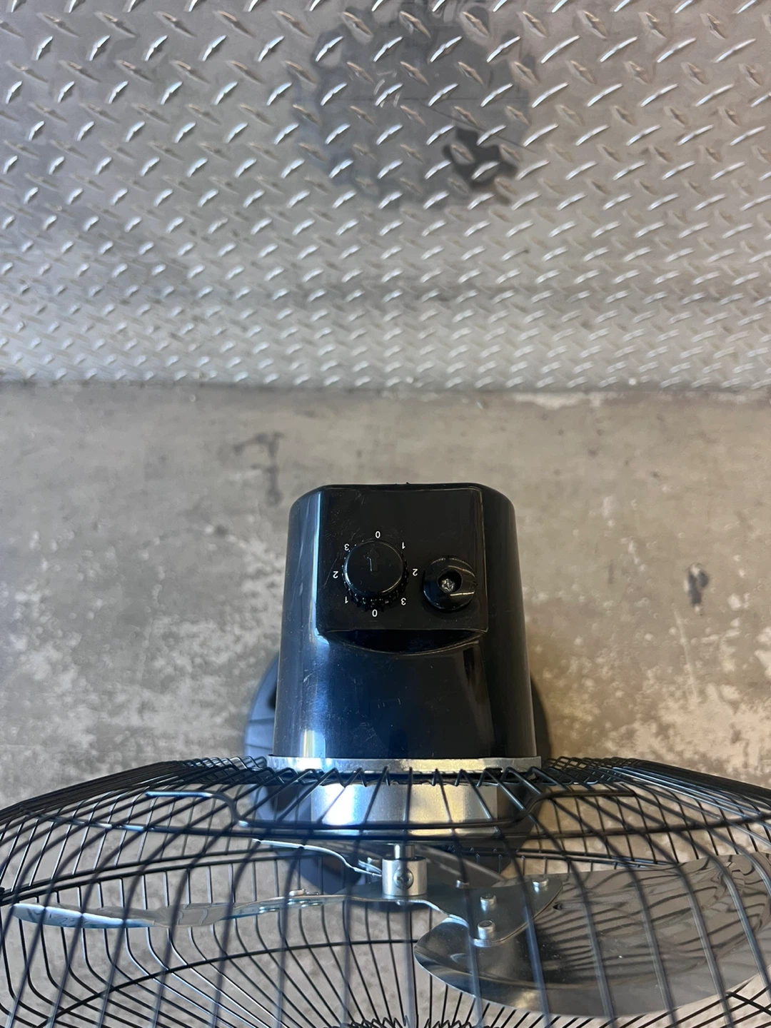 Bopular 12" Stand Fan FS30-2 - photo 2