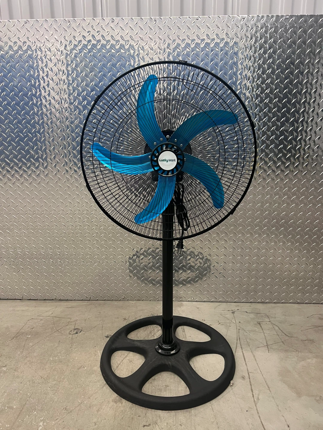 Lucky Man 18" Stand Fan YL-1280 - photo 2