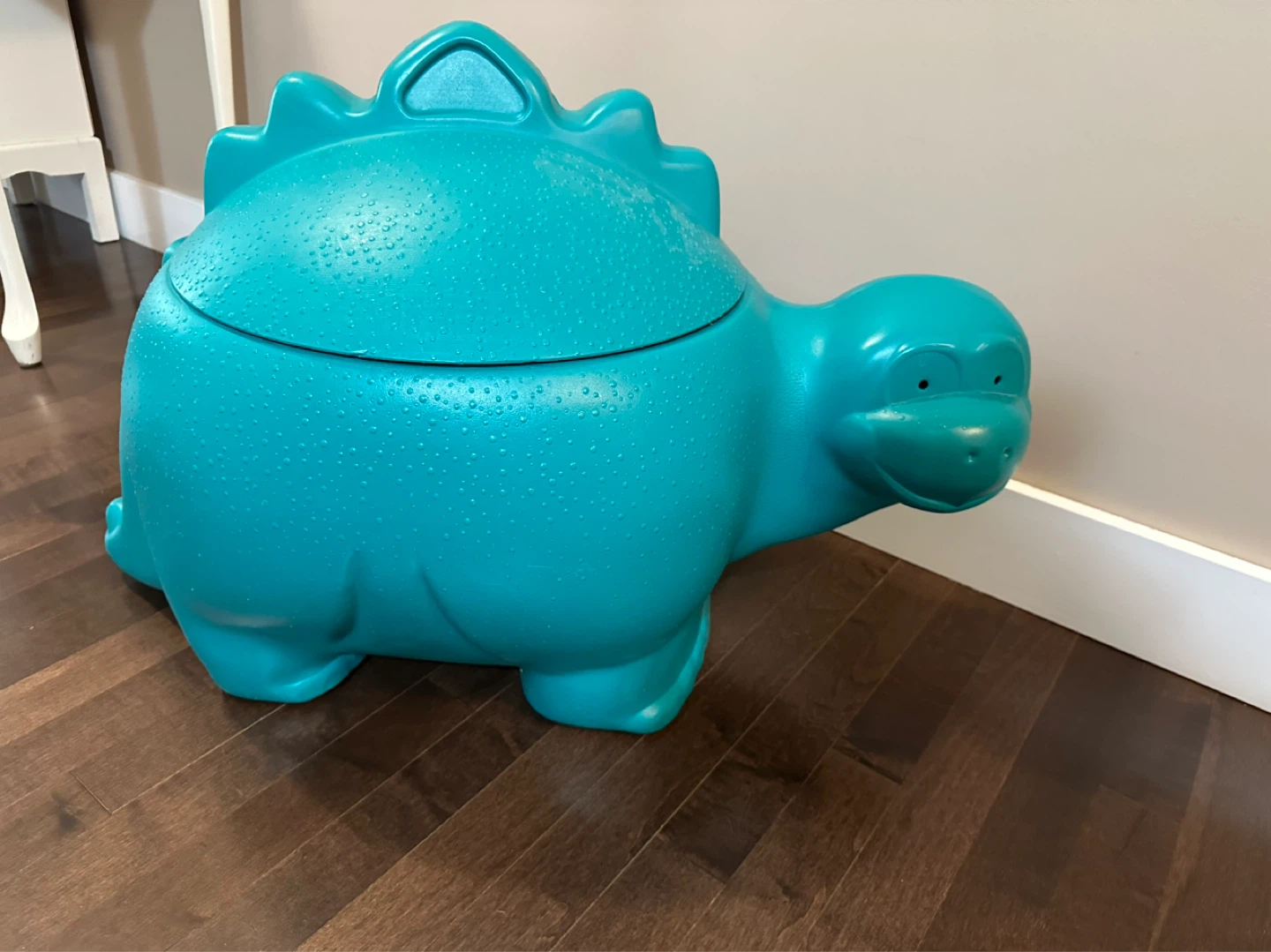Rubbermaid Dinosaur Toy Box Storage