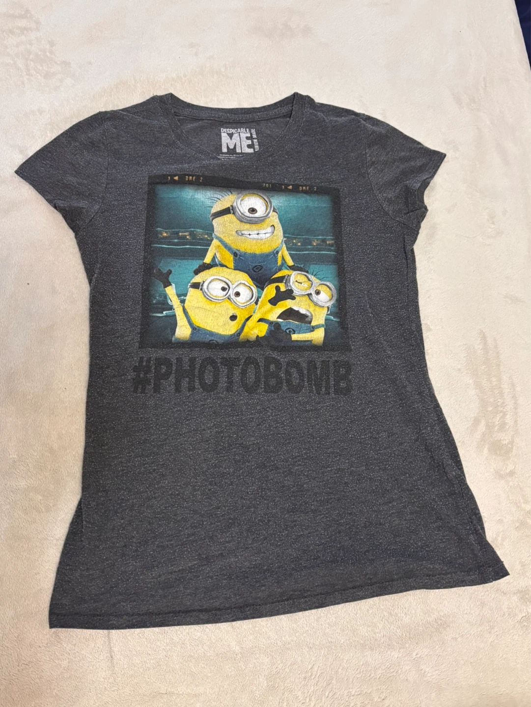 Despicable Me Minions T-Shirt Size M