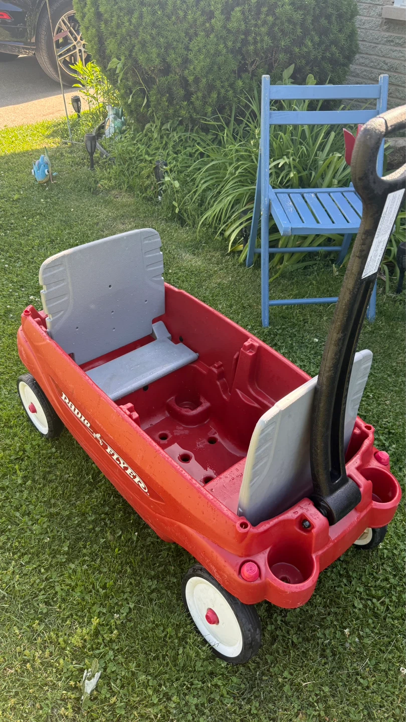 Radio Flyer All-Terrain Wagon check more pictures