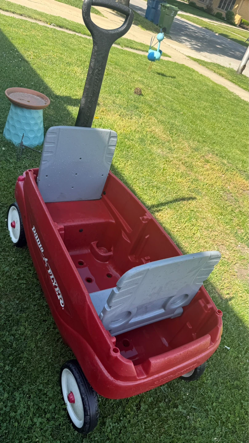 Radio Flyer All-Terrain Wagon check more pictures - photo 4