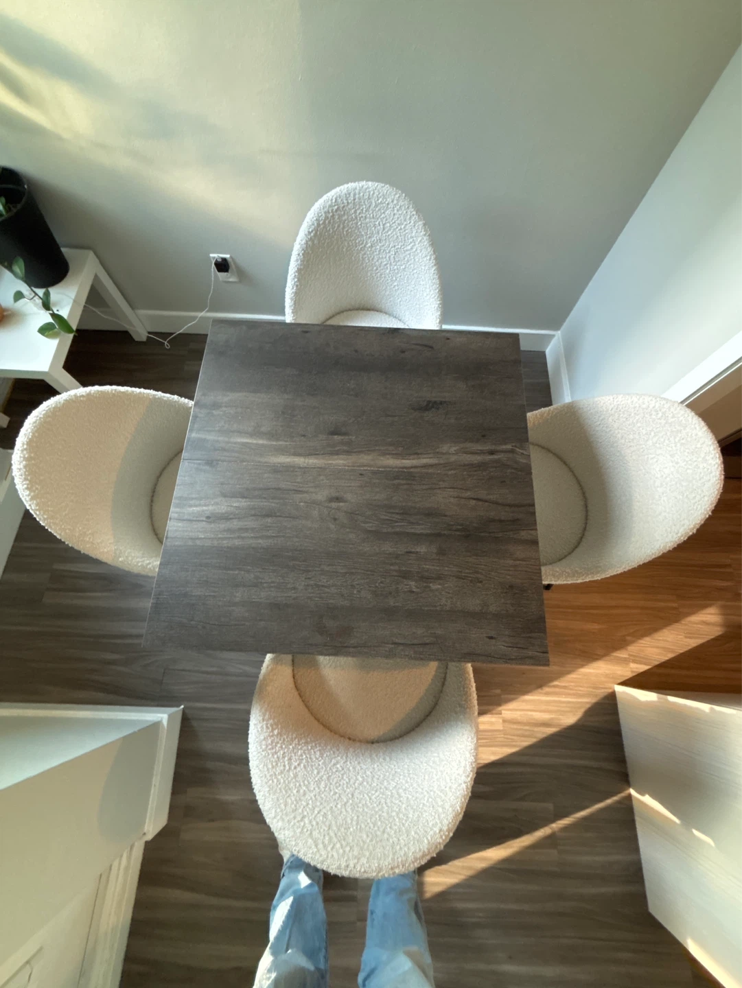 Square Dining Table with 4 Sherpa Chairs