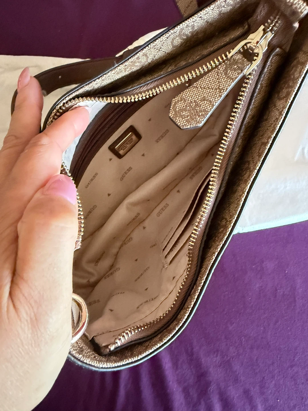 Guess Shoulder Bag Monogram - photo 4