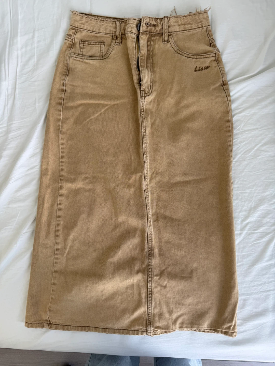 HISSO Denim Midi Skirt - Tan