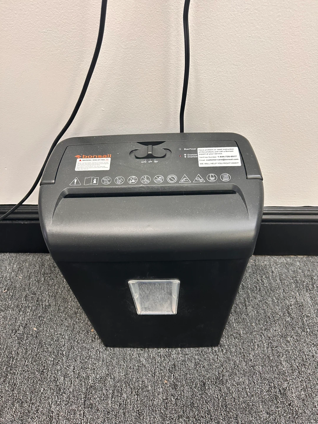 Paper shredder (like new!)