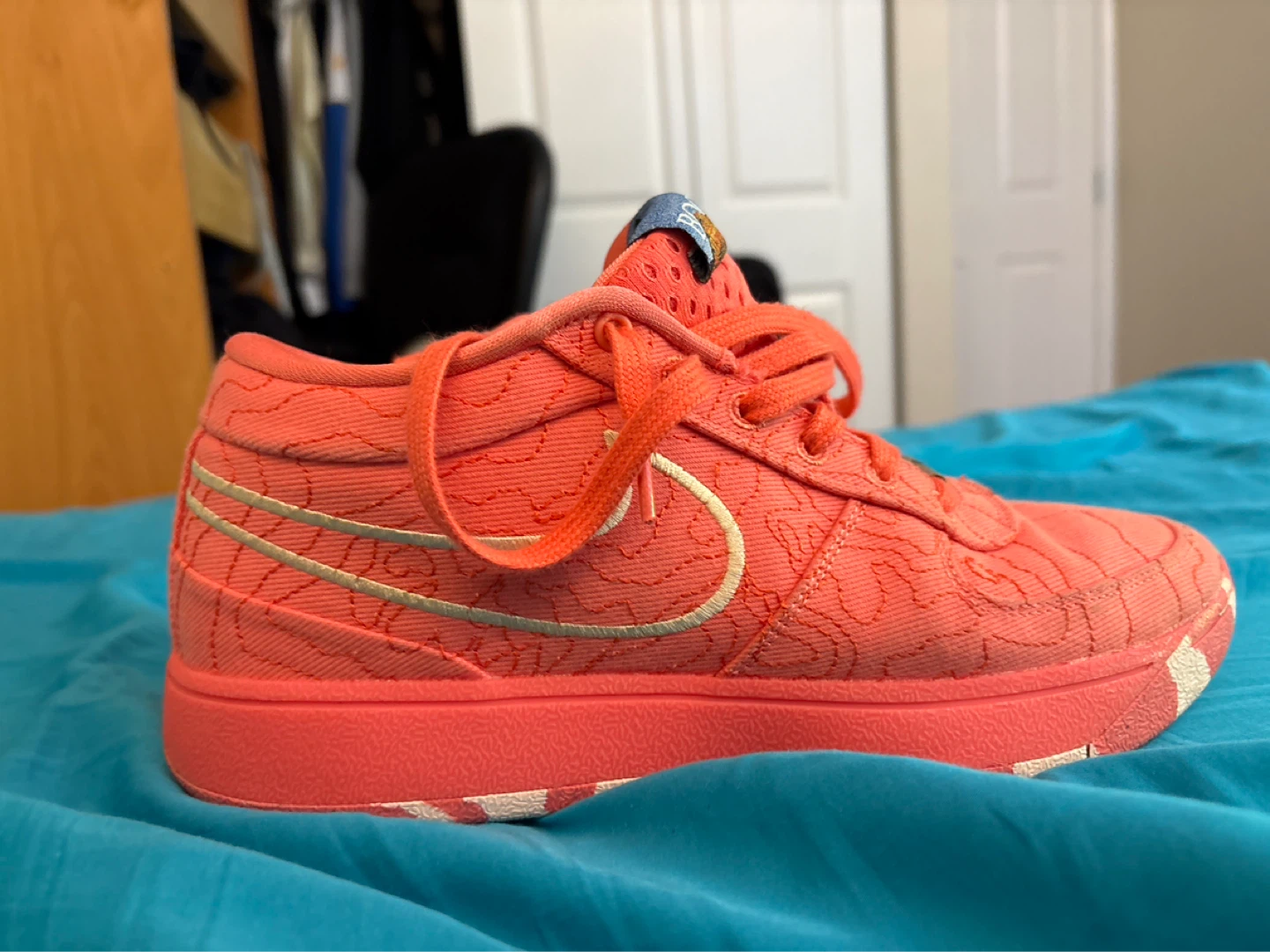 Book 1 Sedona size 8.5 men’s