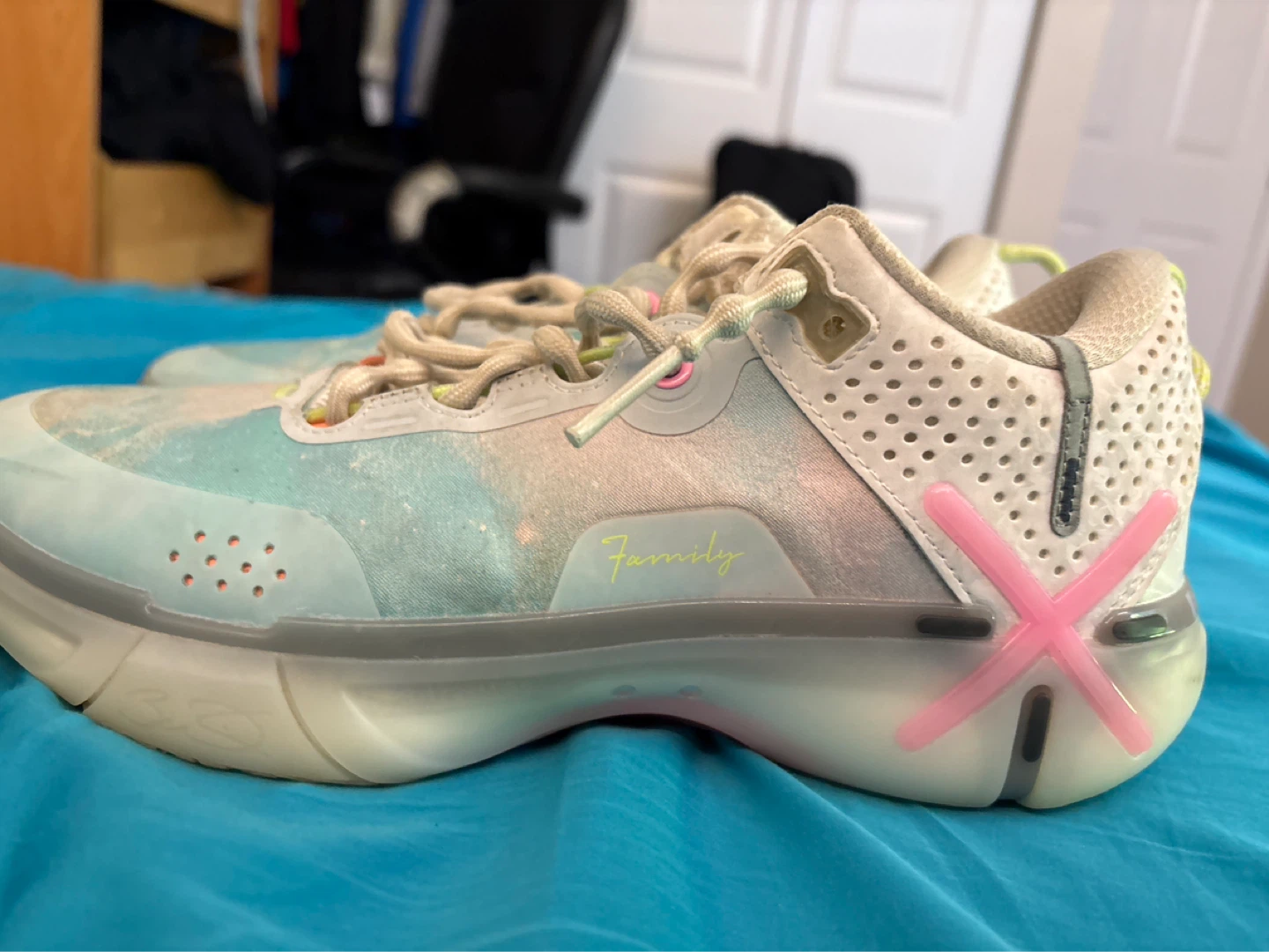 Li Ning wade shadow 6 family love size 8.5