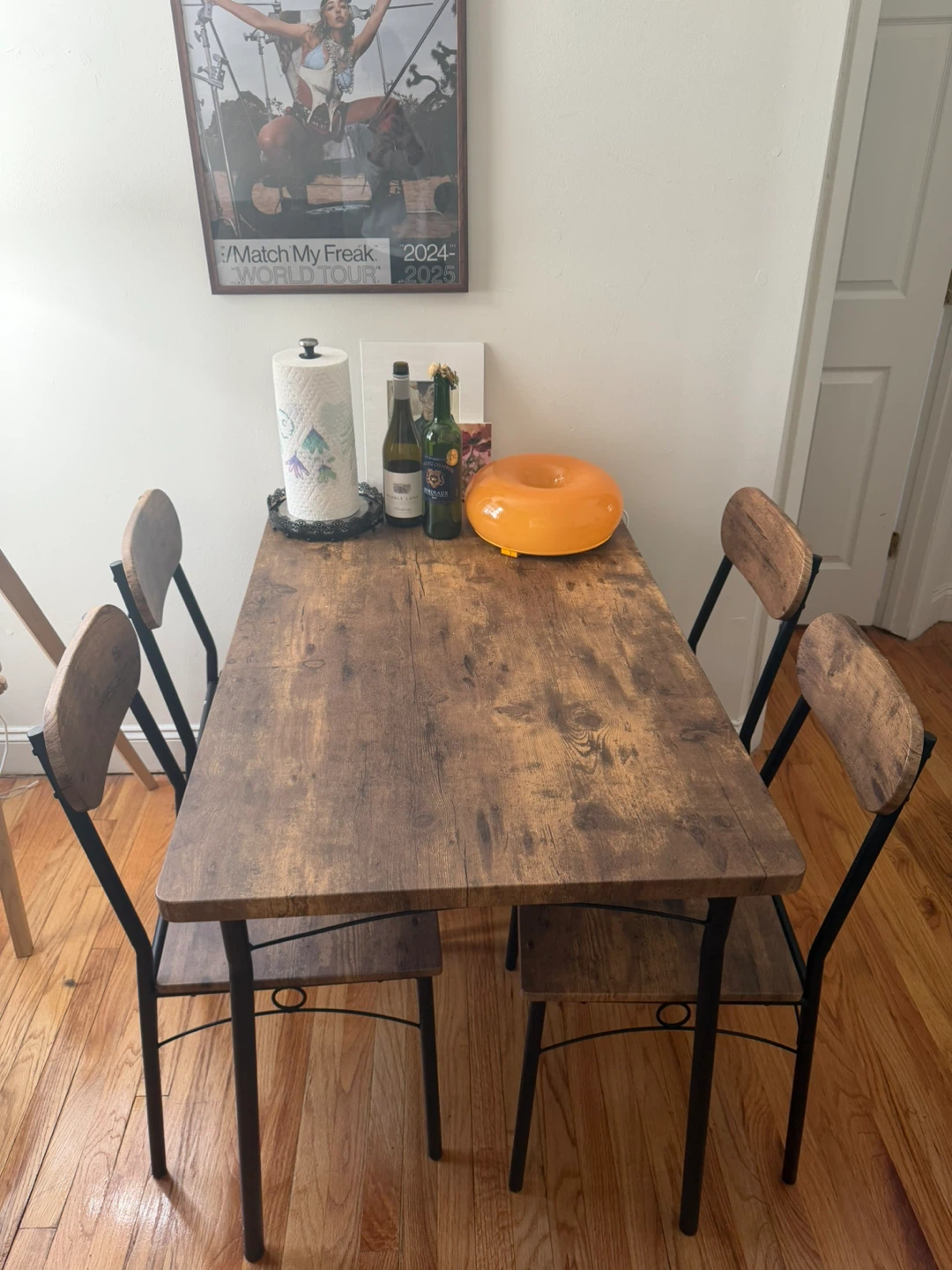 Kitchen table and chairs - photo 2