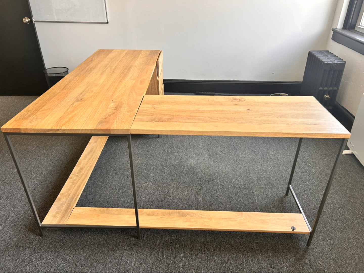 BIG OFFICE DESK (Like new!!) - photo 2