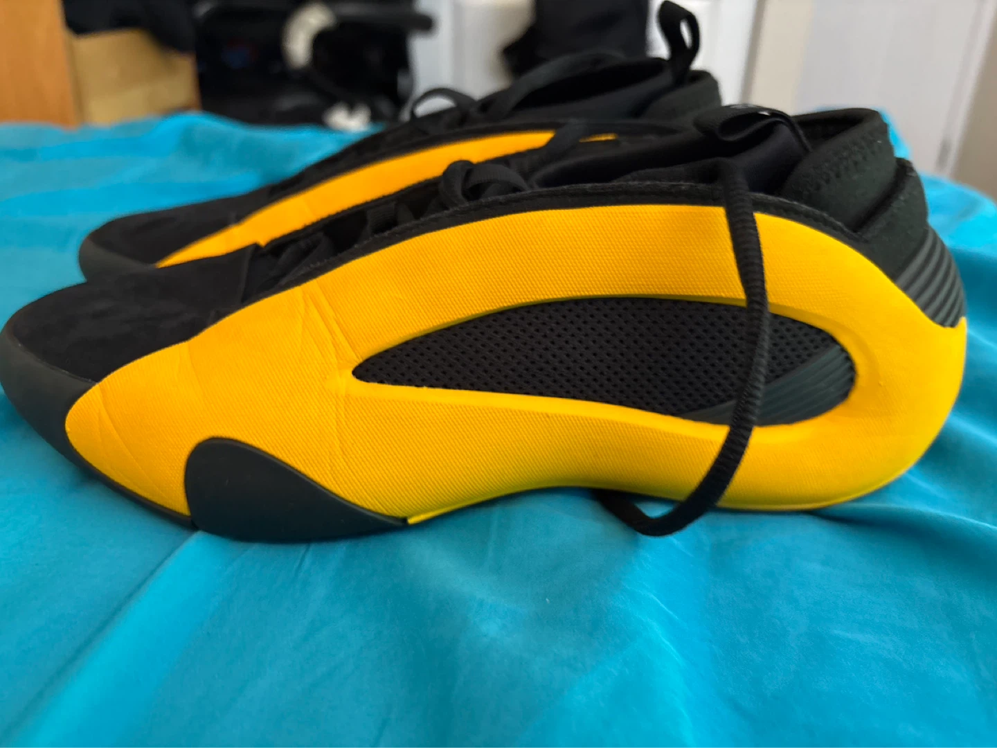 Harden 8s size 8 men’s